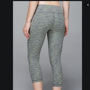 Lululemon Crop Wunder Under Leggings